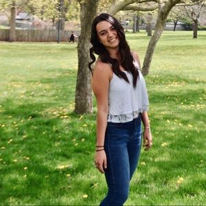 Meet your Posher, Emily